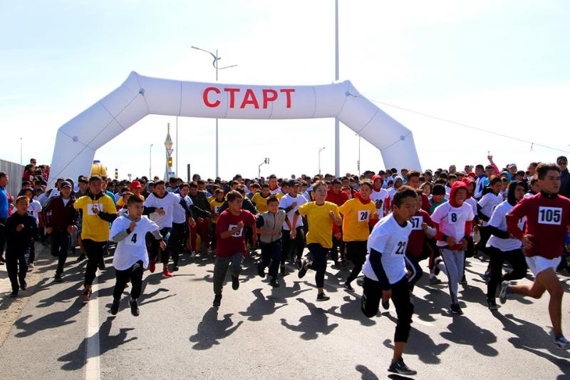Қызылордада 1500-ге жуық адам қатысқан жүгіру марафоны өтті (видео)